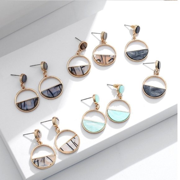 “Round & Round” Chic Marble Circle Drop Earrings - Picture 8 of 10